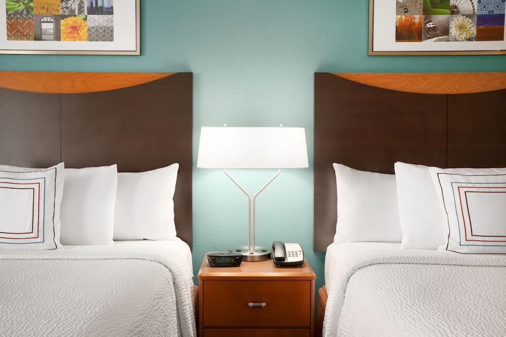 Fairfield & By Marriott 3* Norman