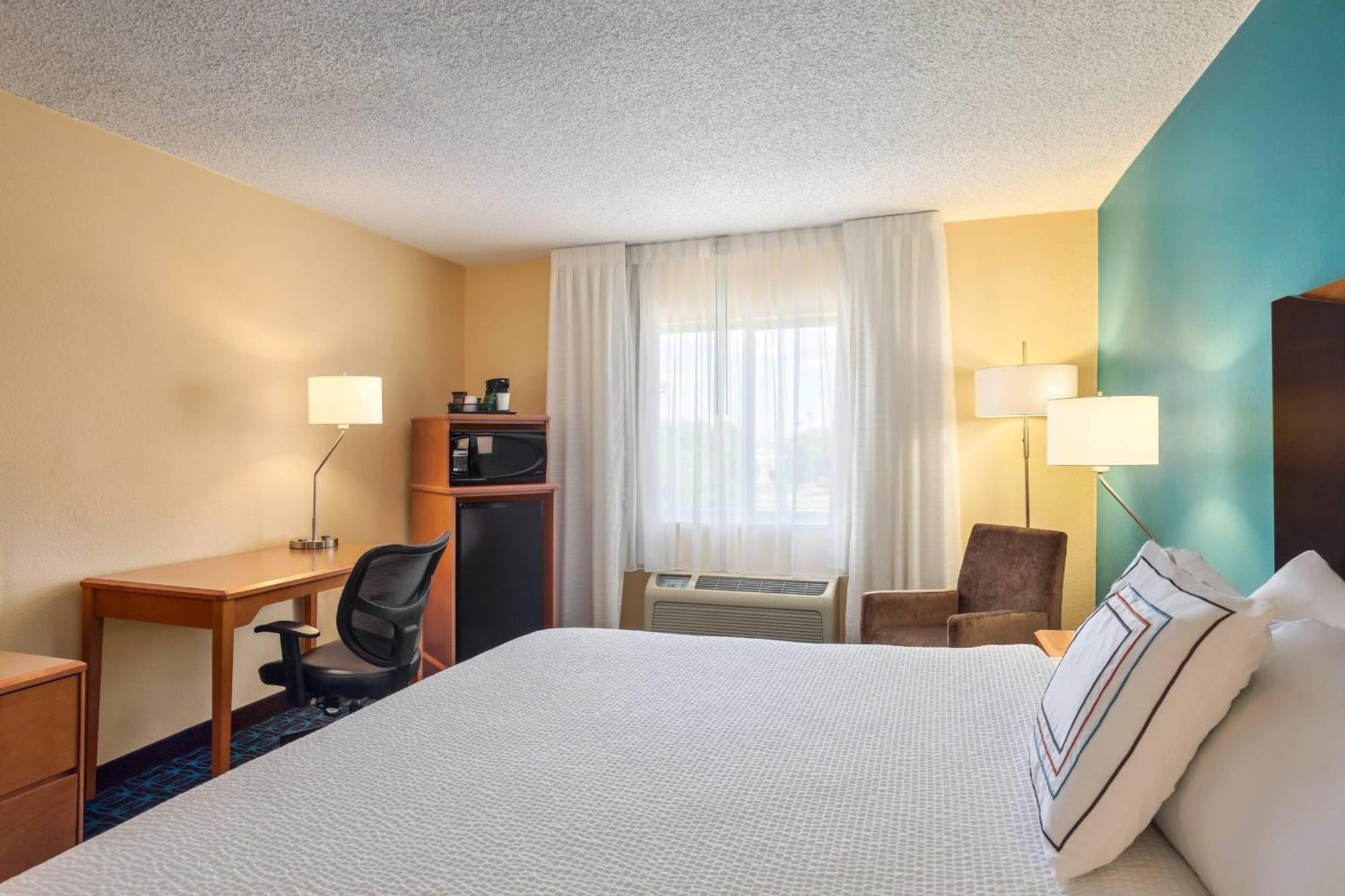 Fairfield & By Marriott