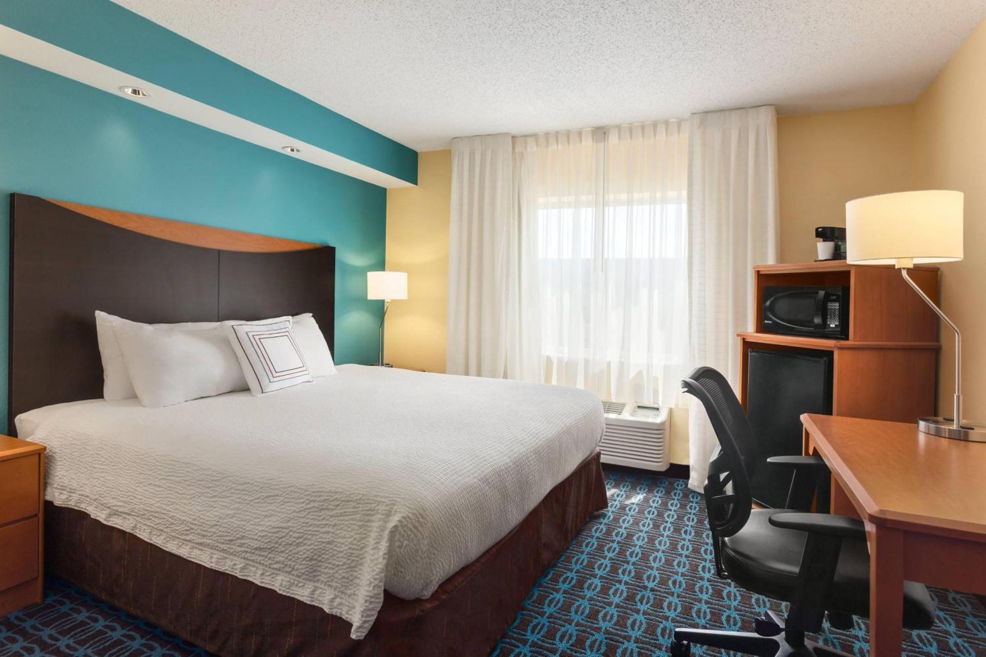 Fairfield & By Marriott